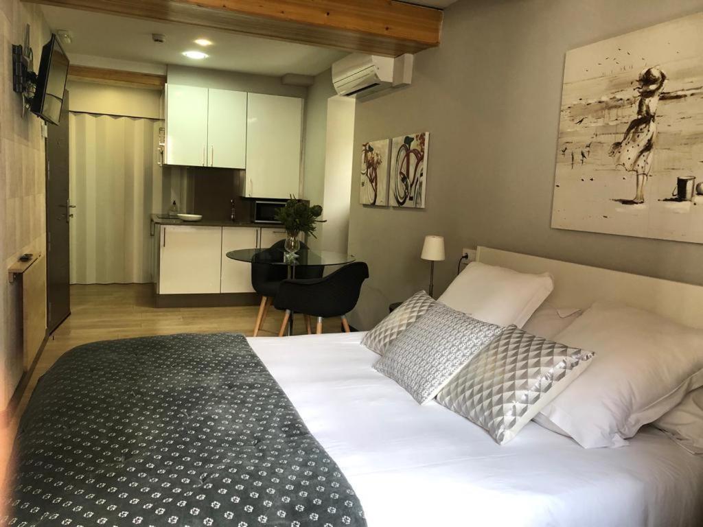 Nova Compostela Apartments 산티아고데콤포스텔라 외부 사진